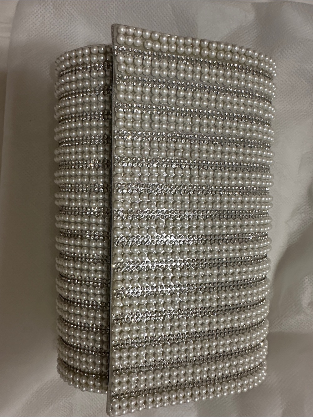 Olga Berg Elegant White Crystal Chain Shoulder Bag pearls and diamond - Picture 7 of 9